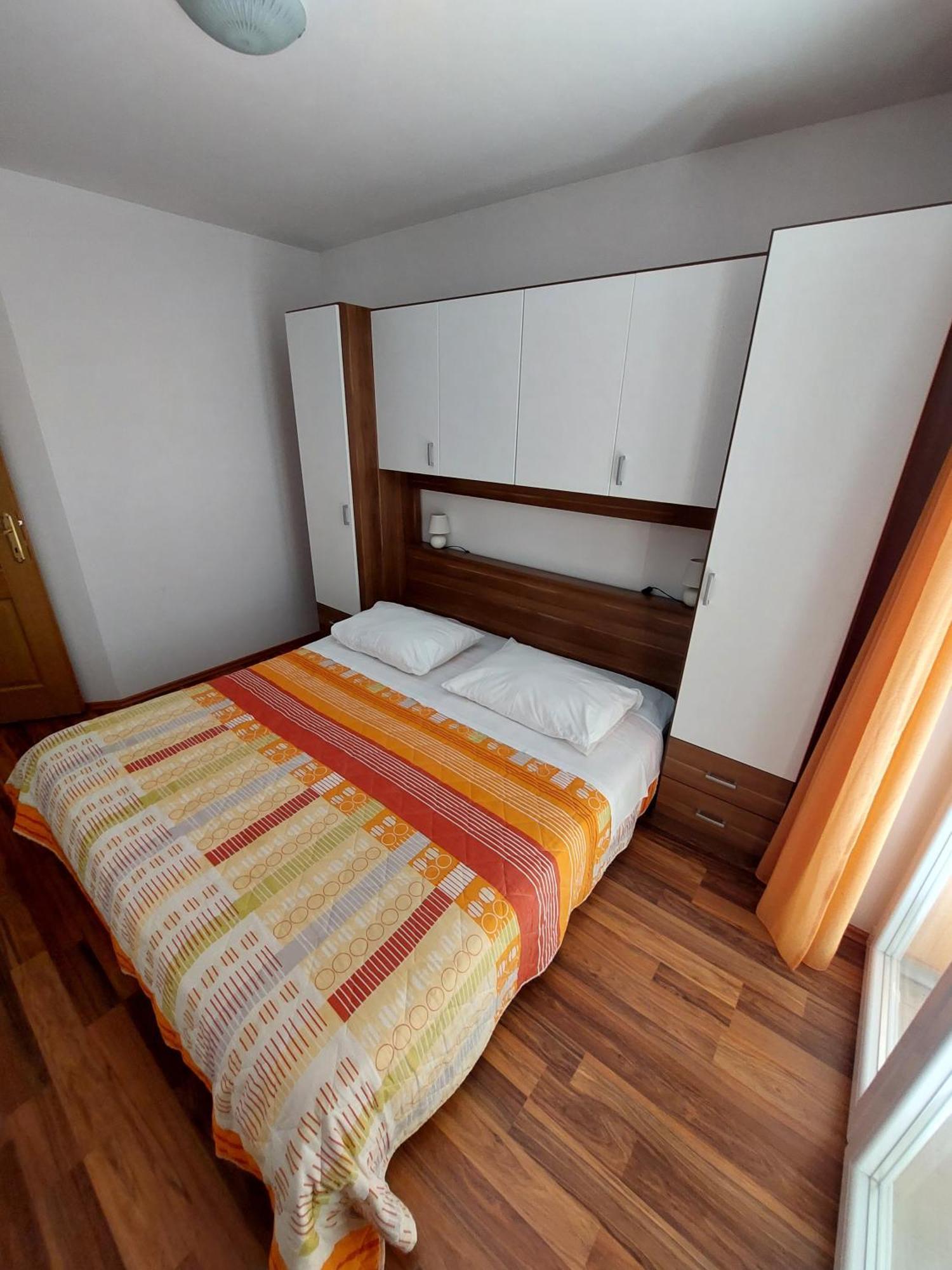 Apartments Palit Rab Town Buitenkant foto