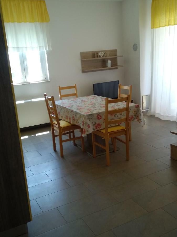 Apartments Palit Rab Town Buitenkant foto
