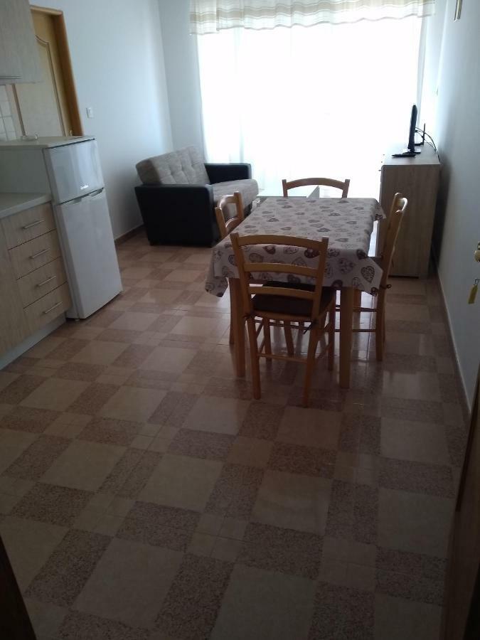 Apartments Palit Rab Town Buitenkant foto