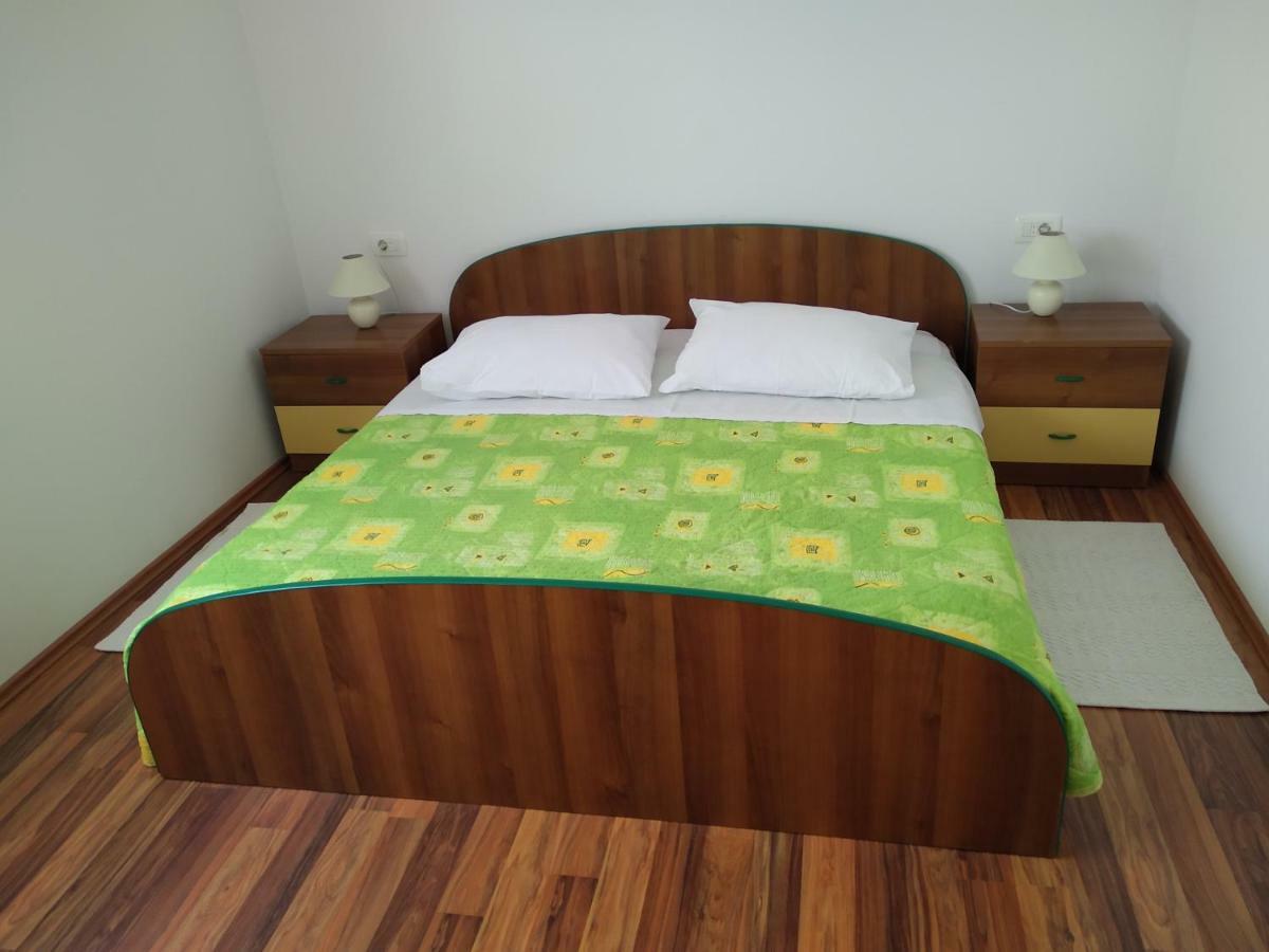 Apartments Palit Rab Town Buitenkant foto