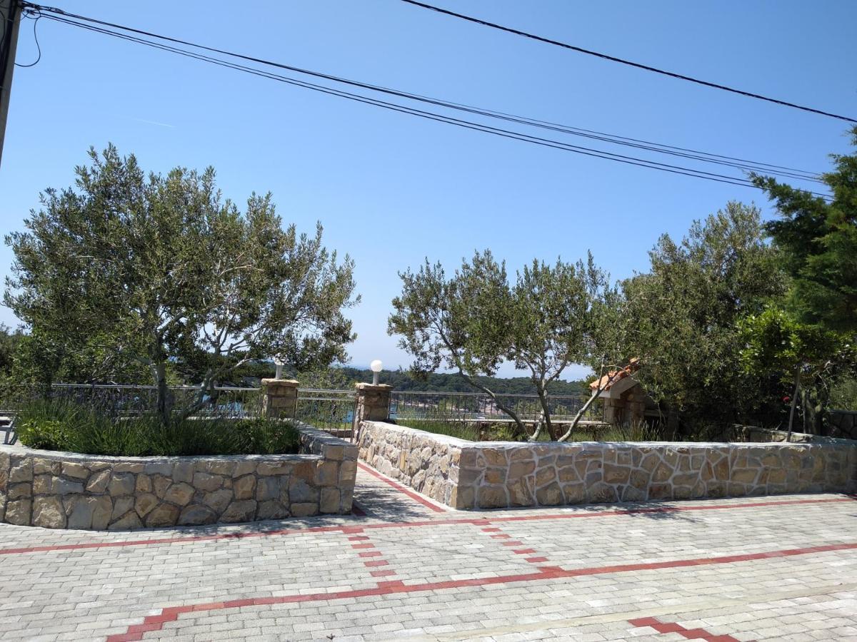 Apartments Palit Rab Town Buitenkant foto